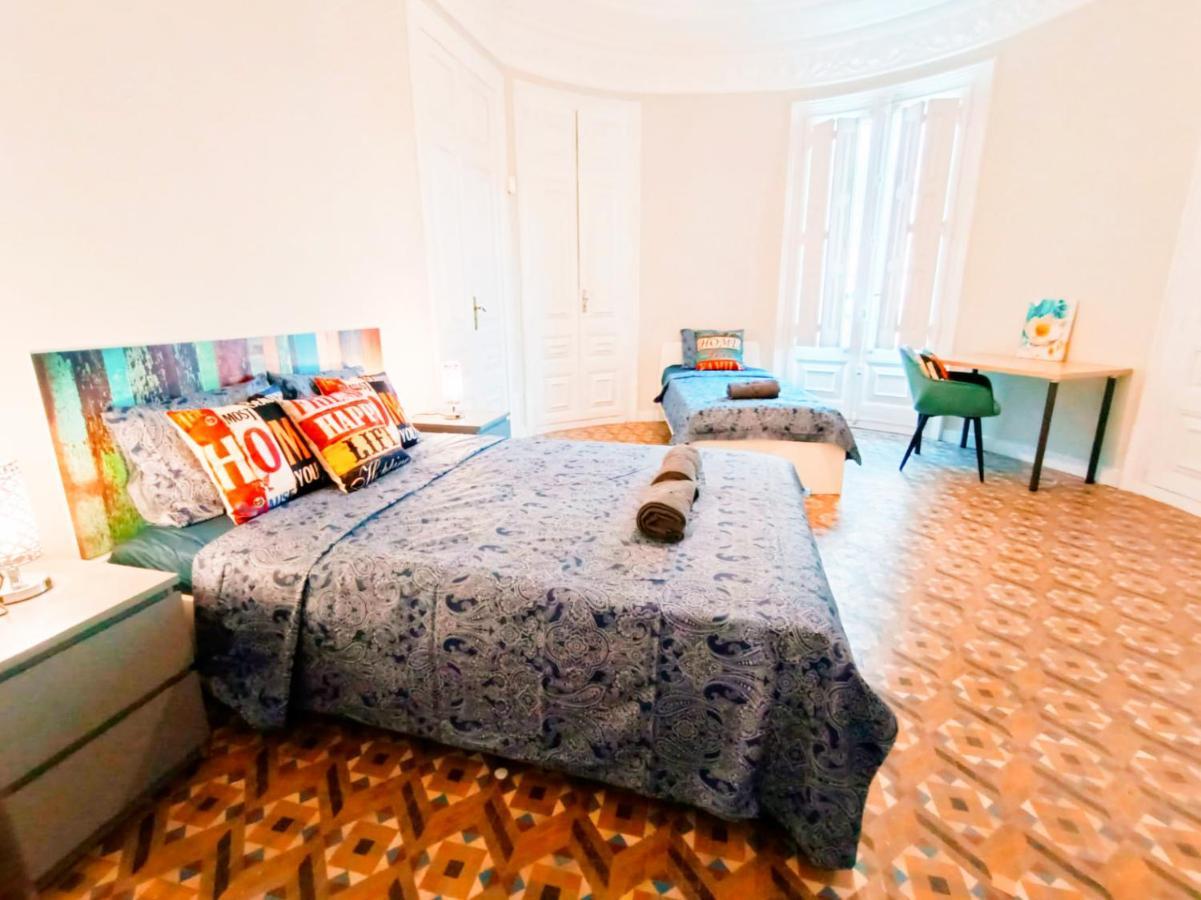 By Plaza Catalunya Albergue Barcelona