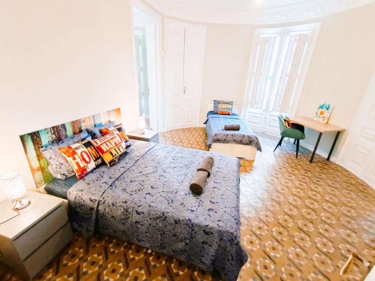 Albergue By Plaza Catalunya *